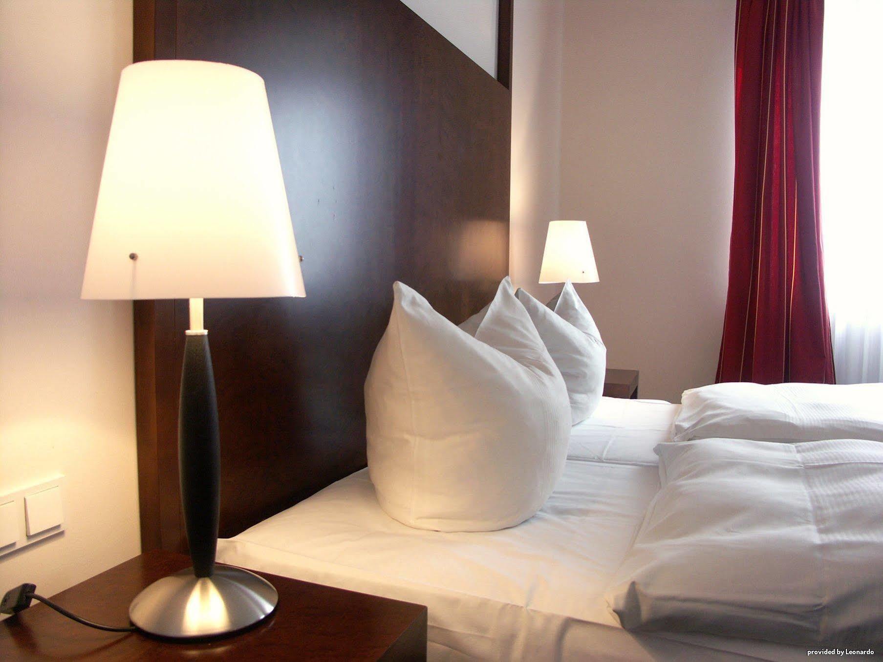 Best Western Hotel Goldenes Rad FDH Extérieur photo