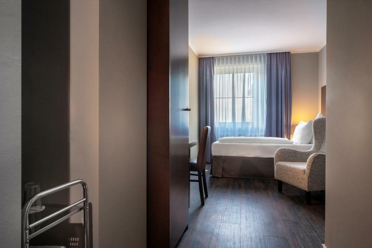 Best Western Hotel Goldenes Rad FDH Extérieur photo