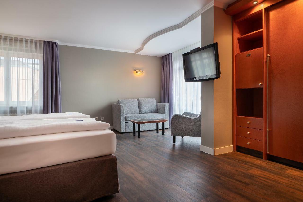 Best Western Hotel Goldenes Rad FDH Extérieur photo