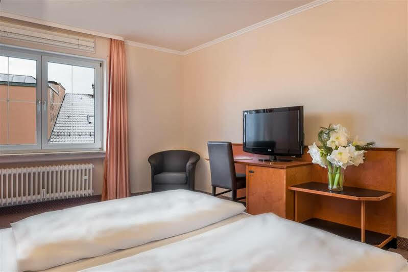 Best Western Hotel Goldenes Rad FDH Extérieur photo